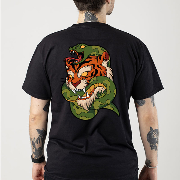 Унисекс тениска TIGER VS SNAKE