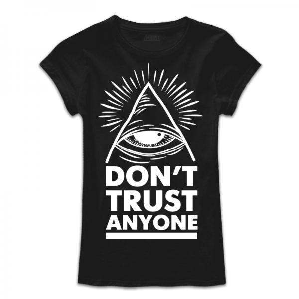 Дамска тениска с цветен принт DONT TRUST ANYONE